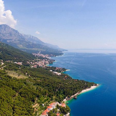 Apartments By The Sea Brela, Makarska - 16950 Εξωτερικό φωτογραφία