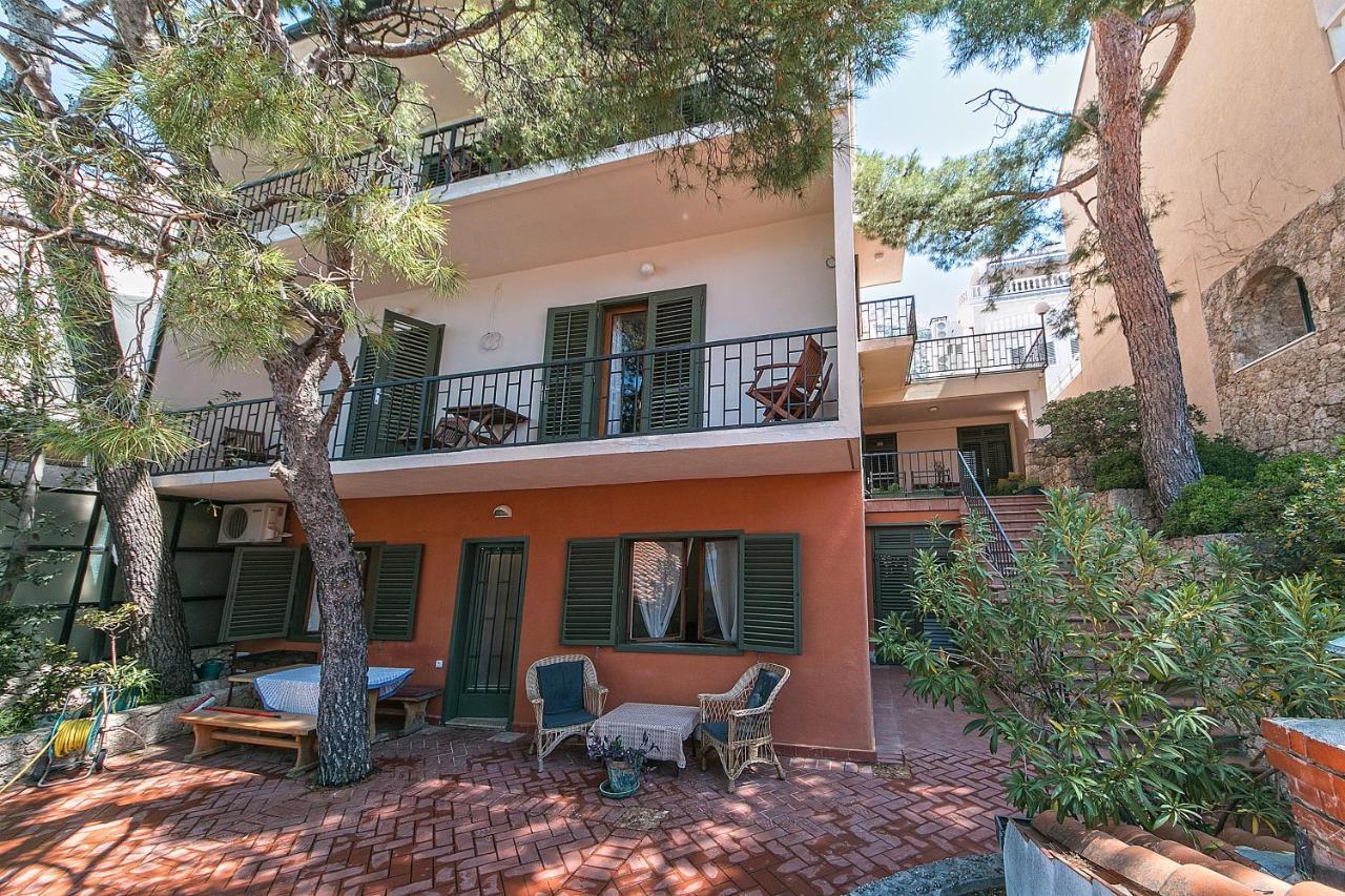 Apartments By The Sea Brela, Makarska - 16950 Εξωτερικό φωτογραφία