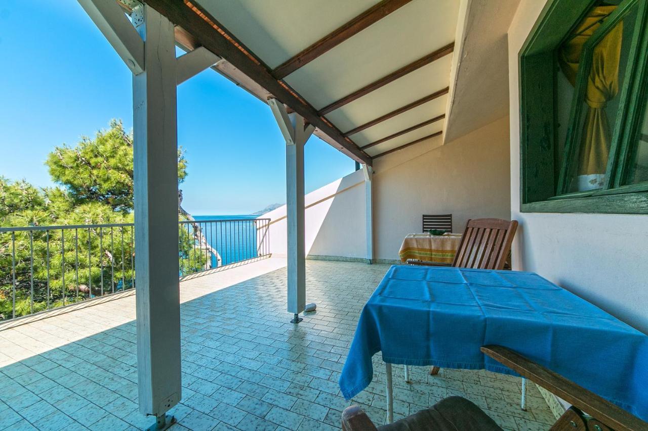 Apartments By The Sea Brela, Makarska - 16950 Εξωτερικό φωτογραφία