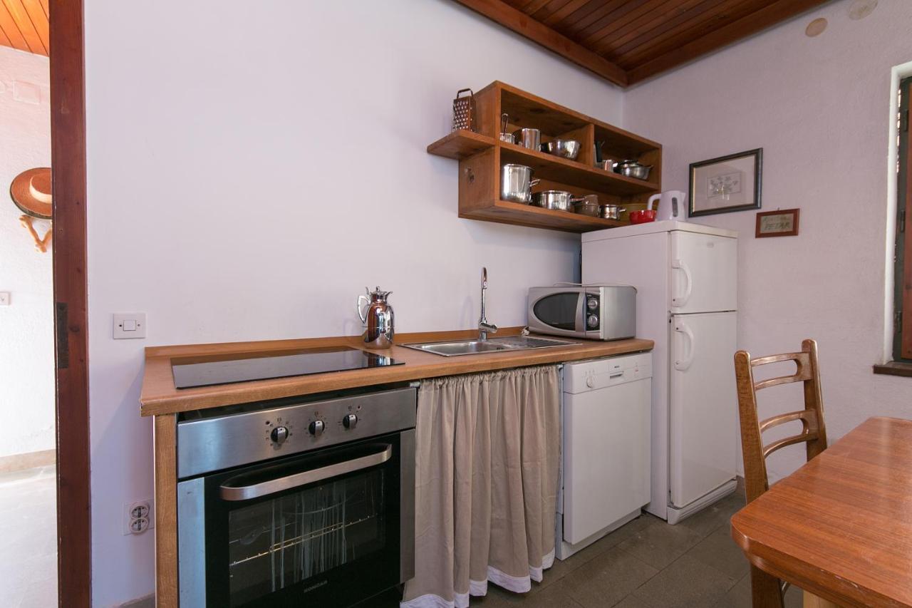 Apartments By The Sea Brela, Makarska - 16950 Εξωτερικό φωτογραφία